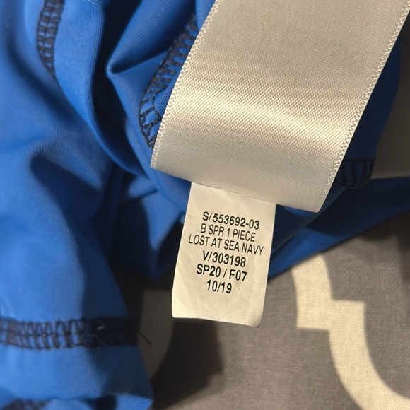 LIKE NEW OLD NAVY SWIM ONSIE. Size 6-12 M. Blue/grey. VG/EXCELLENT CONDITION. - Picture 8 of 10